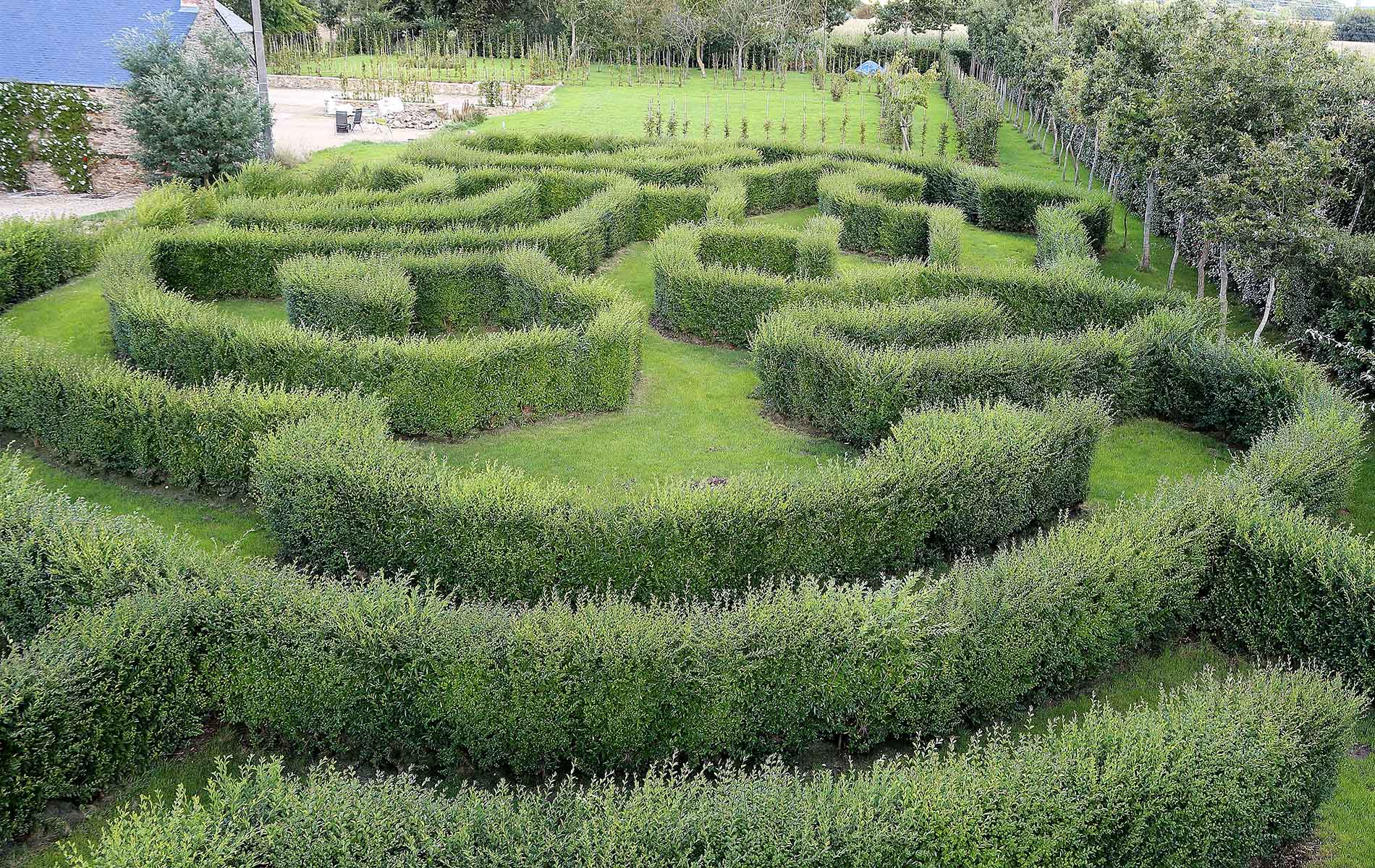 Clos Clin manor garden and labyrinth – Saint Malo